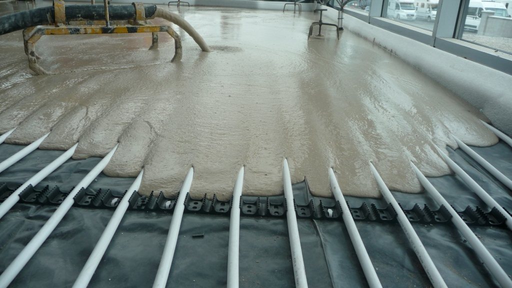 Smet Supported Partners choose Sudanit binders for their flowing screeds