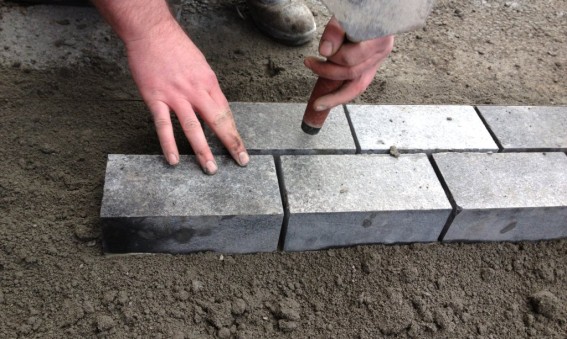 Set installed in bedding mortar_Streetscape® from SMET