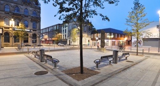 Smet Building Products in partnership with SIAC (NI) Ltd supplied BS 7533 compliant bedding course, jointing and priming mortars for the Newry Public Realm regeneration scheme, comprising of 5,500m2 of granite paving