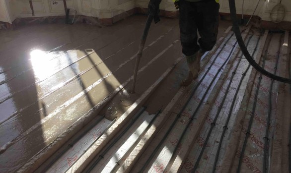 Fast Floor Screed - Retro fit in large house in Dalkey Co Dublin. Poured with LiteFlo Lightweight Flowing Screed, ideal for renovation projects where loading is an issue