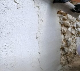 Tradilys Protect -Application is straightforward with soft and creamy mortar