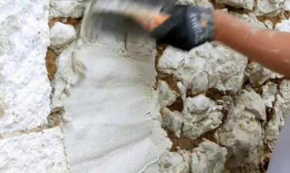 Tradilys Protect - Damp Treatment Plaster_application